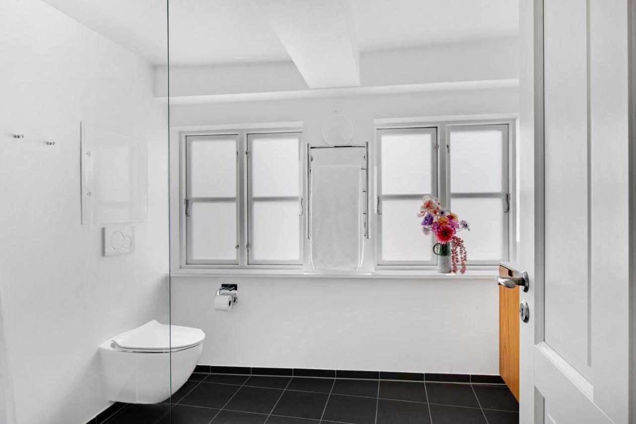 Sanders Regent - Chic Three-Bedroom Apartment Near Central Square Köpenhamn Exteriör bild