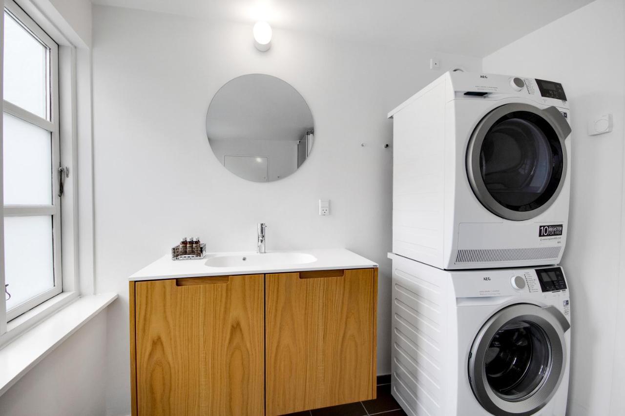 Sanders Regent - Chic Three-Bedroom Apartment Near Central Square Köpenhamn Exteriör bild